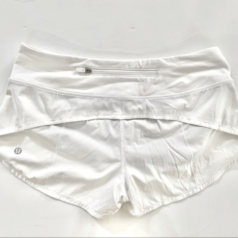 Lululemon Speed Up shorts - white